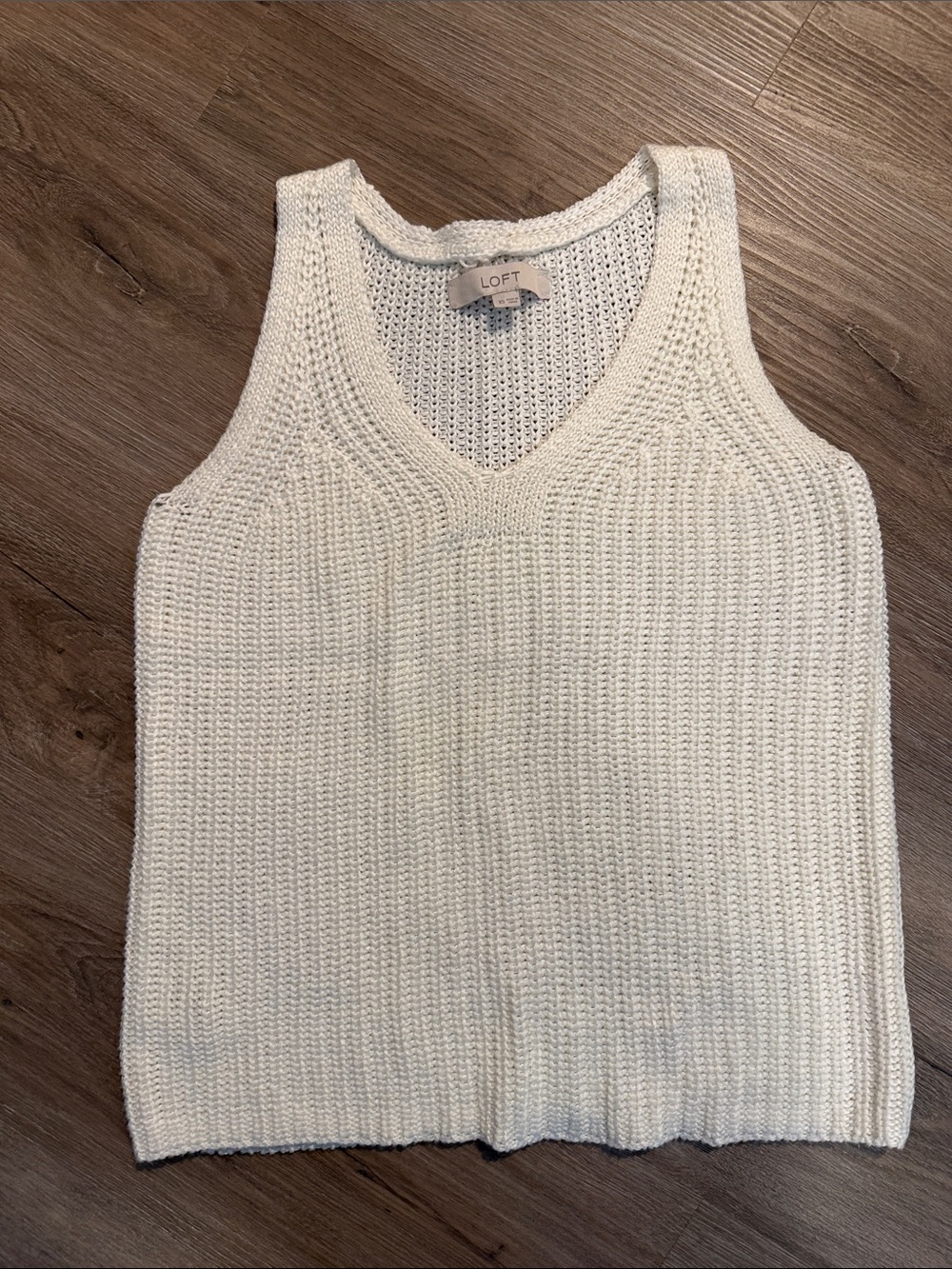 LOFT Cream Sleeveless V-Neck Knit Top